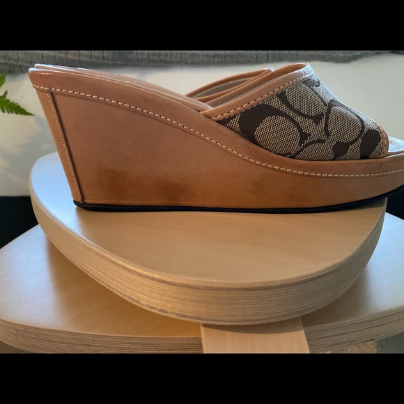 Coach Charma Vaccheta C Logo Mules - Picture 6 of 7